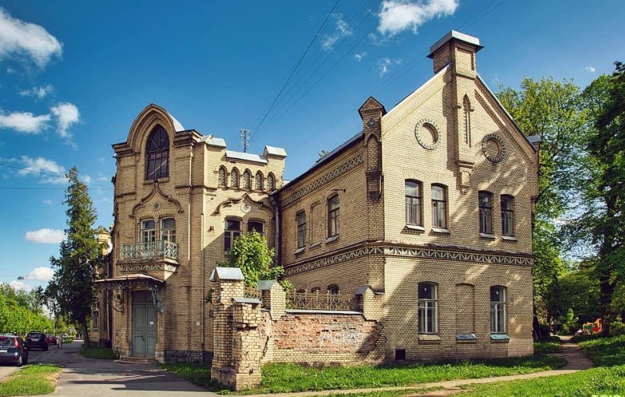 фасад дома, здание по адресу г Санкт-Петербург, г Пушкин, ул Московская, д 55 литера А